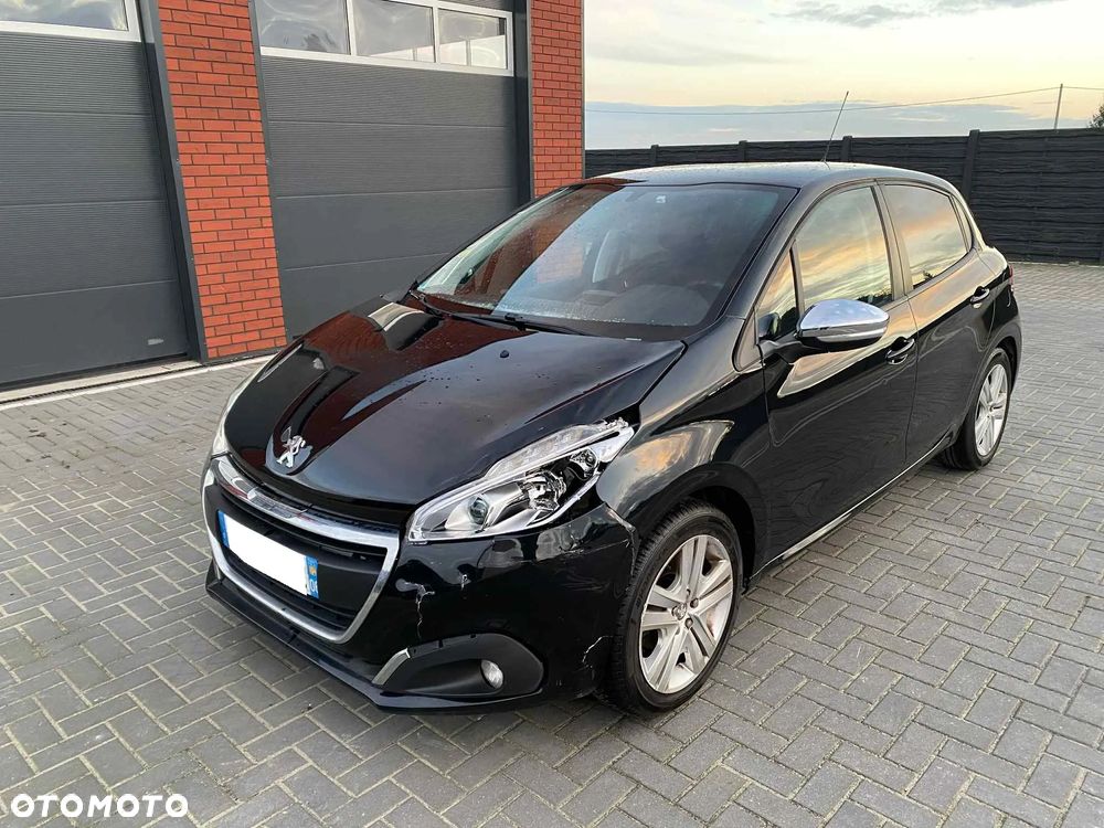Peugeot 208 1.6 BlueHDi Allure S&S - 7