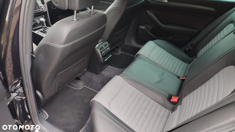 Volkswagen Passat 2.0 TDI BMT Highline DSG - 32