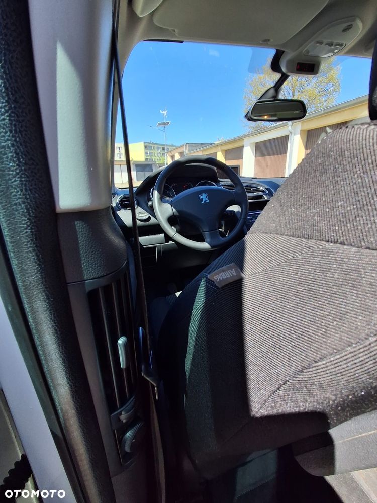 Peugeot 5008 HDI FAP 150 Style - 14