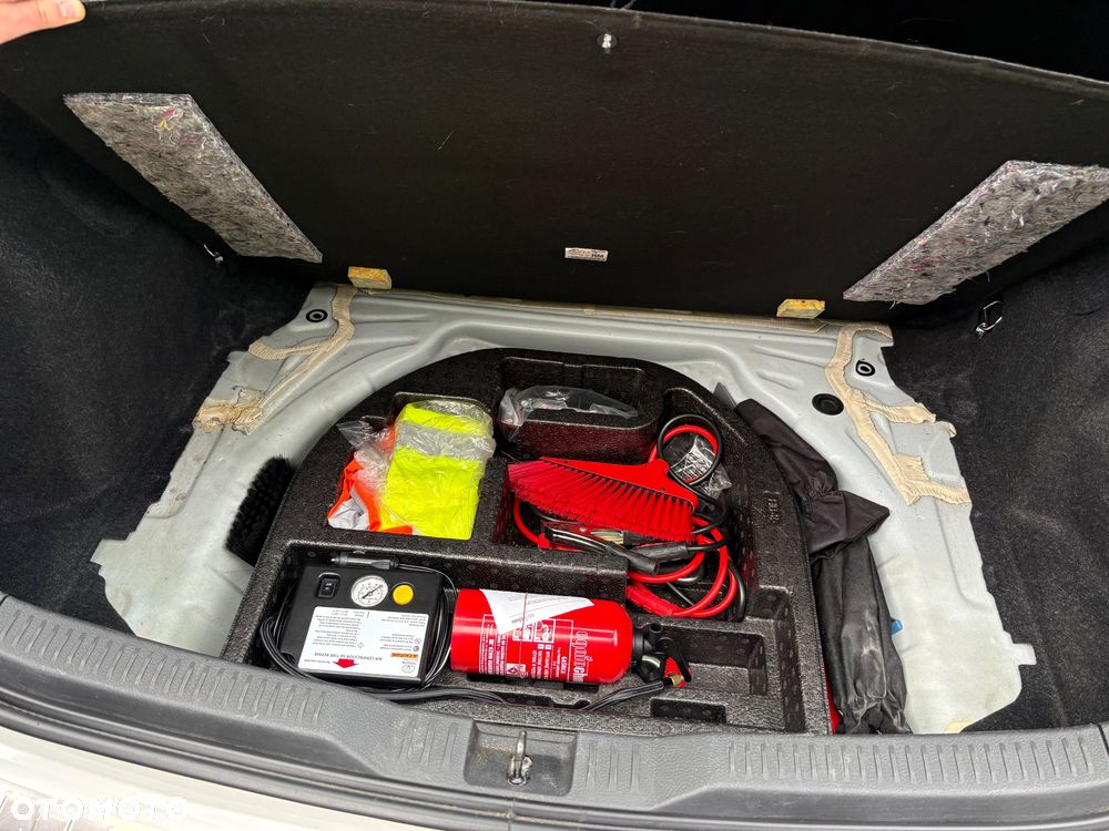 Toyota Auris 1.6 Comfort - 16