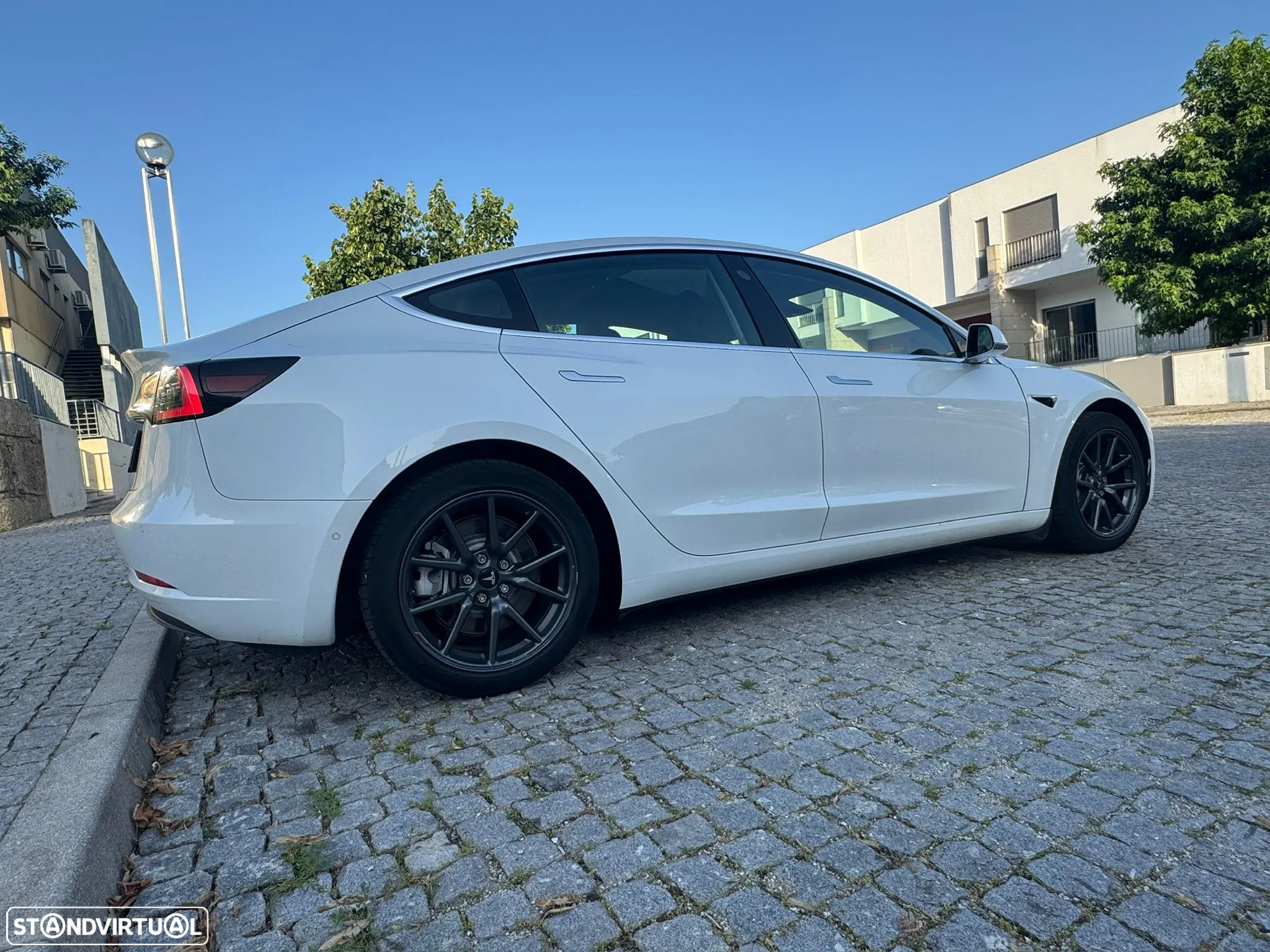 Tesla Model 3 Standard Range Plus RWD - 11