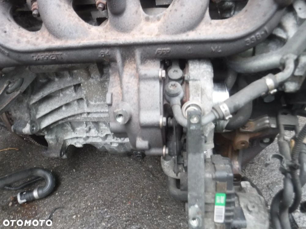 Volvo XC60 2.4 D5 turbina 31219687 nastawnik - 4