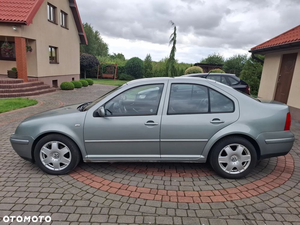 Volkswagen Bora 1.8 5V Turbo GT Sport - 4