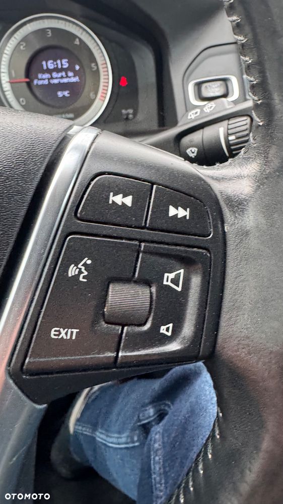 Volvo XC 60 2.4D AWD Momentum - 29