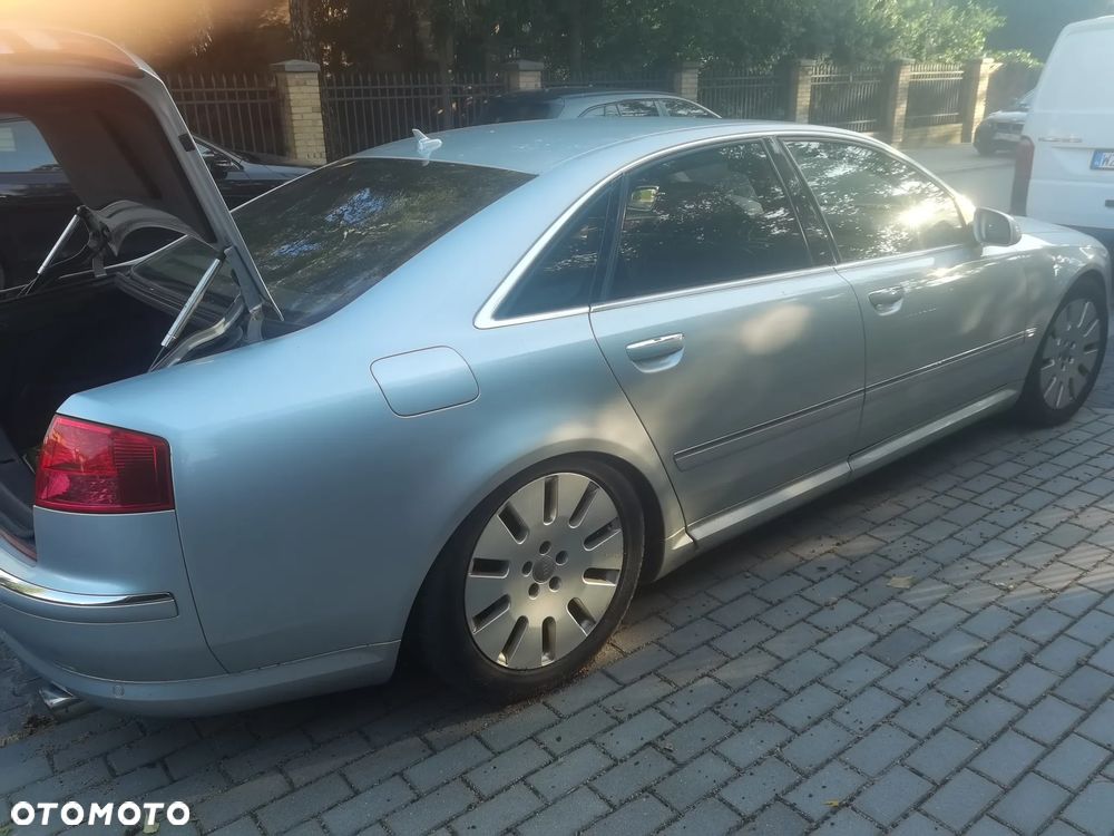 Audi A8 - 3