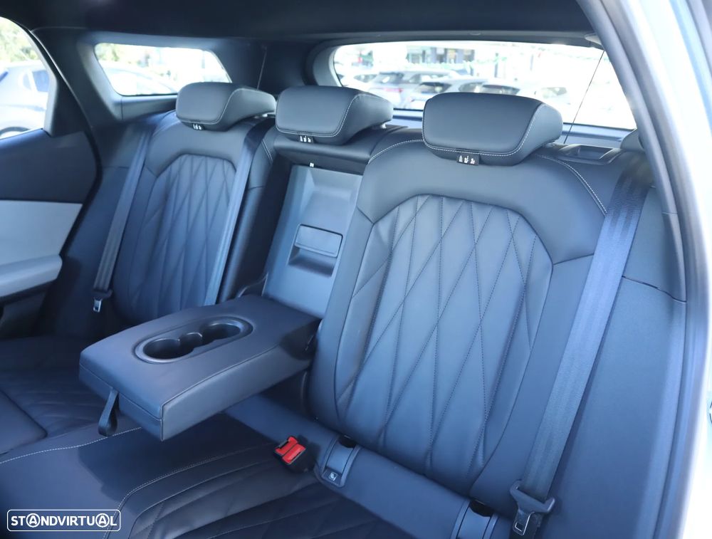 Ford Explorer 77 kWh Premium - 25