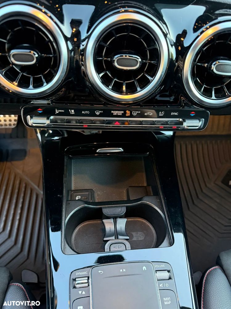 Mercedes-Benz A ver-180-d-7g--dct-amg-line - 15