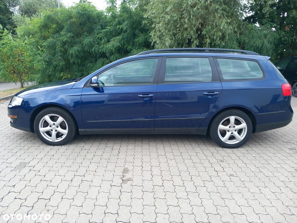 Volkswagen Passat Variant 1.6 FSI Trendline - 12
