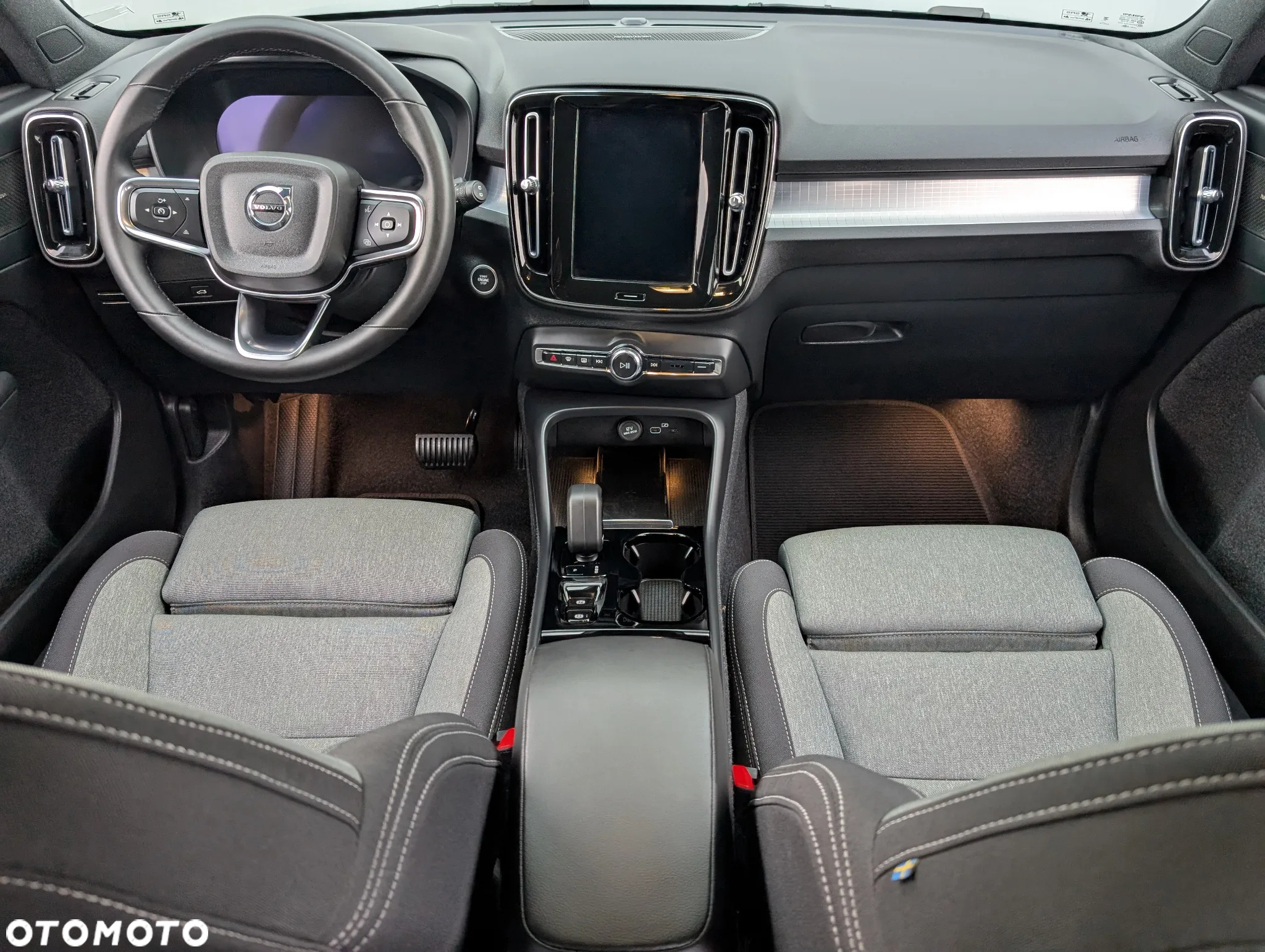 Volvo XC 40 B4 Core - 17