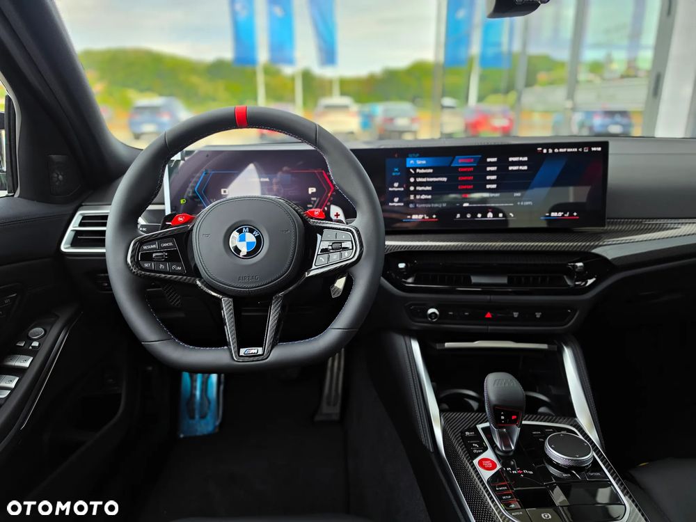 BMW M3 Competition M xDrive - 32