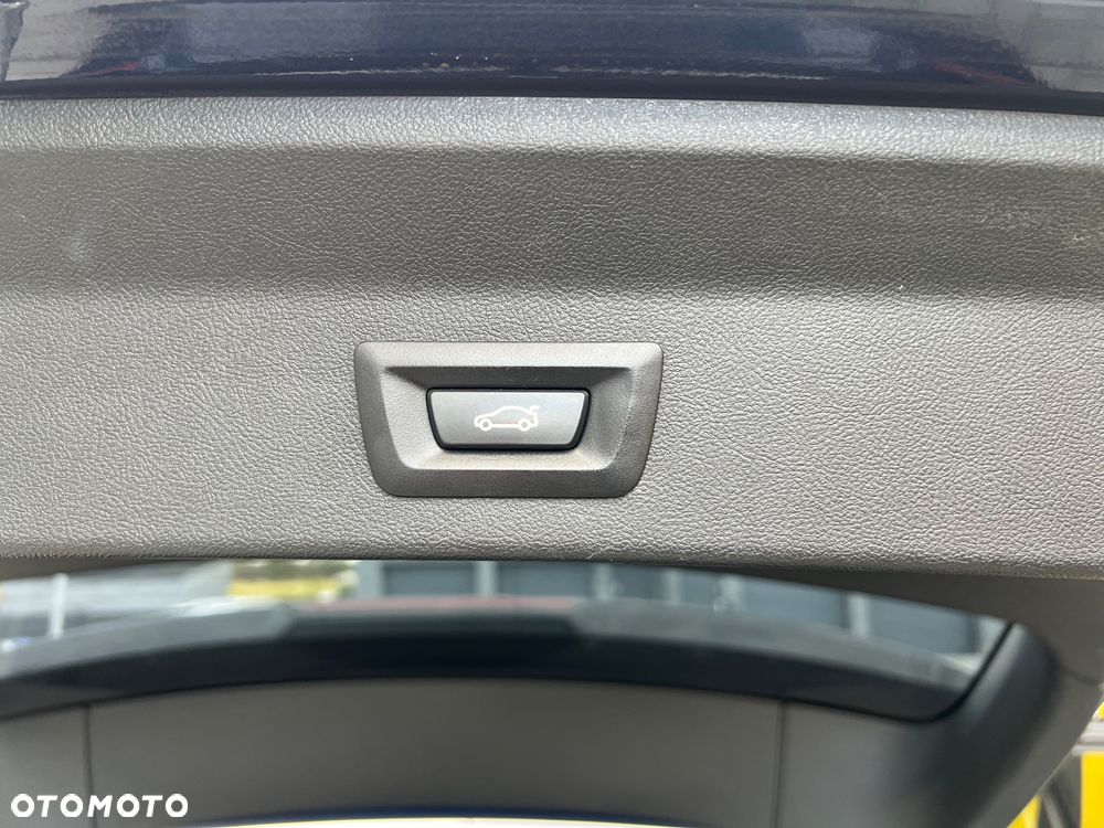 BMW X3 xDrive20d sport - 29