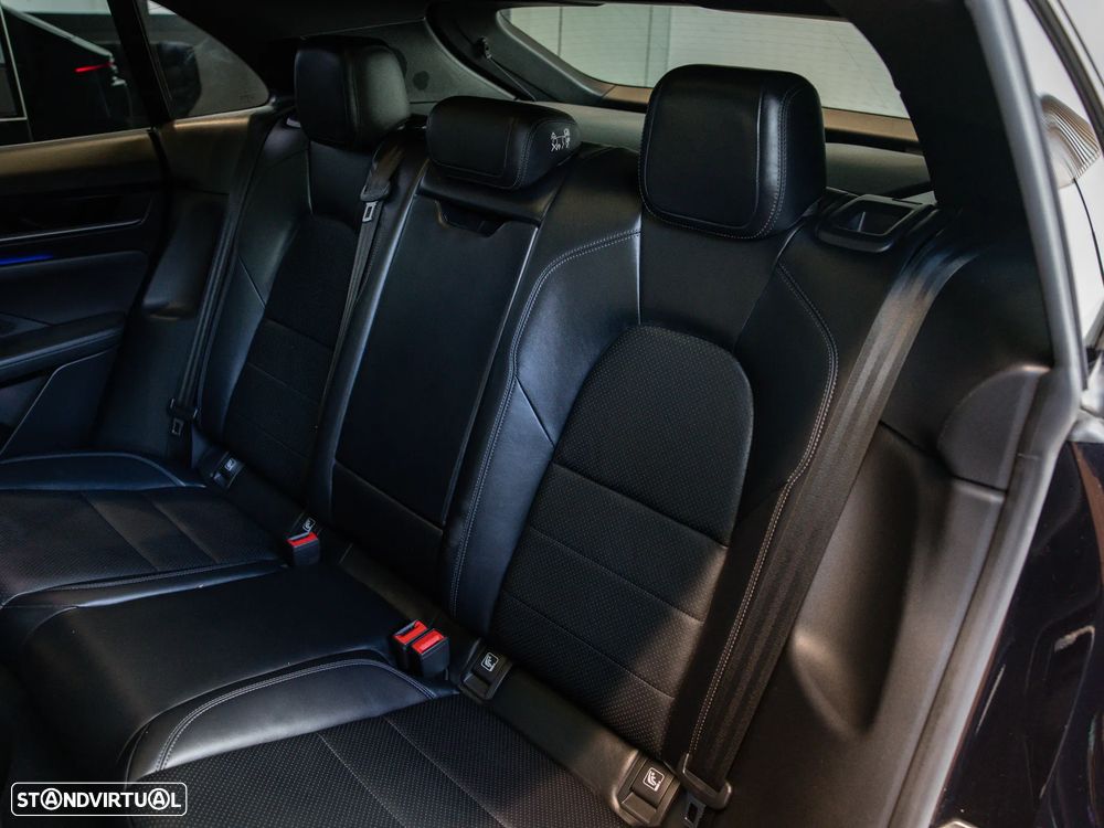 Porsche Macan Electric - 24