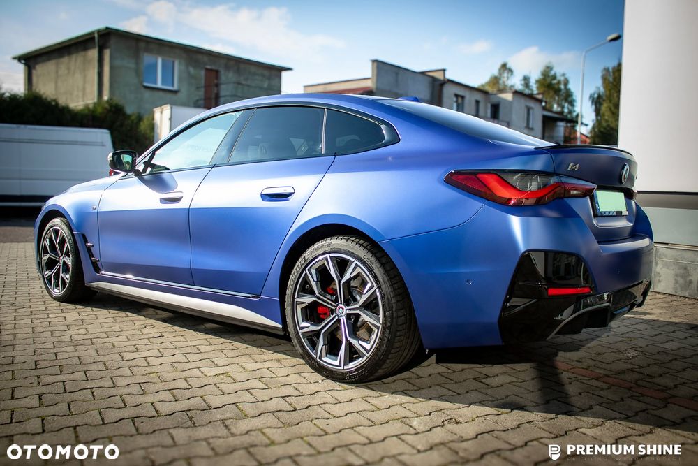 BMW i4 - 2