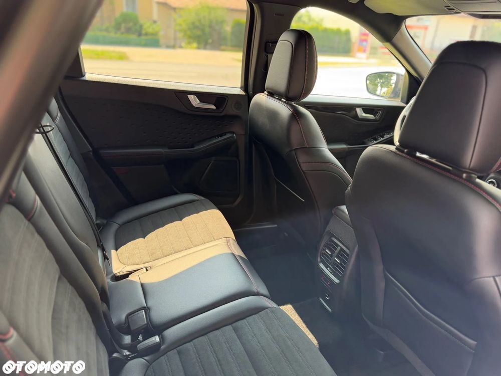 Ford Kuga 2.0 EcoBlue 4x4 ST-LINE X - 17