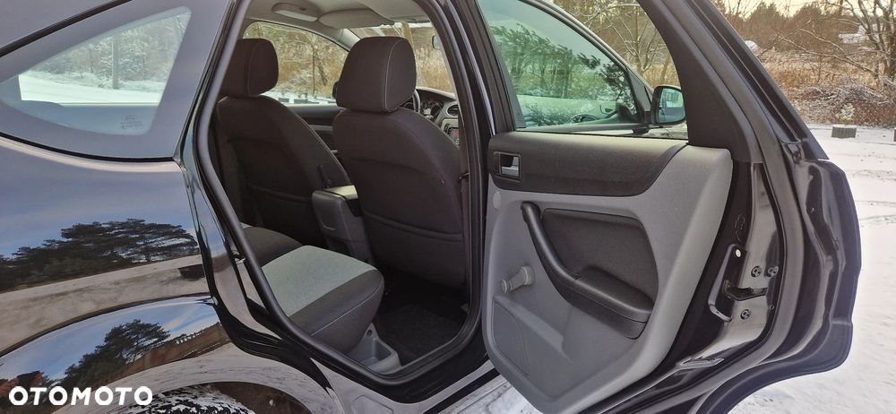 Ford Focus 1.6 16V Style - 26