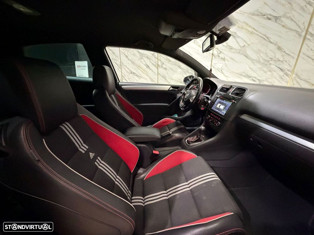 VW Golf 2.0 TSi GTI DSG - 17