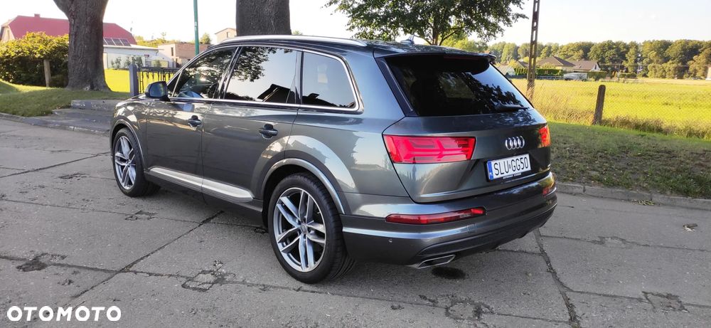 Audi Q7 - 36