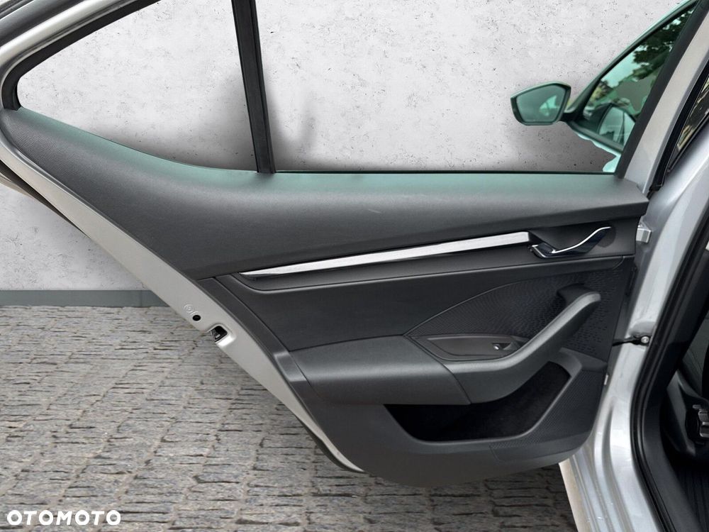 Skoda Octavia 1.5 TSI ACT Ambition - 34