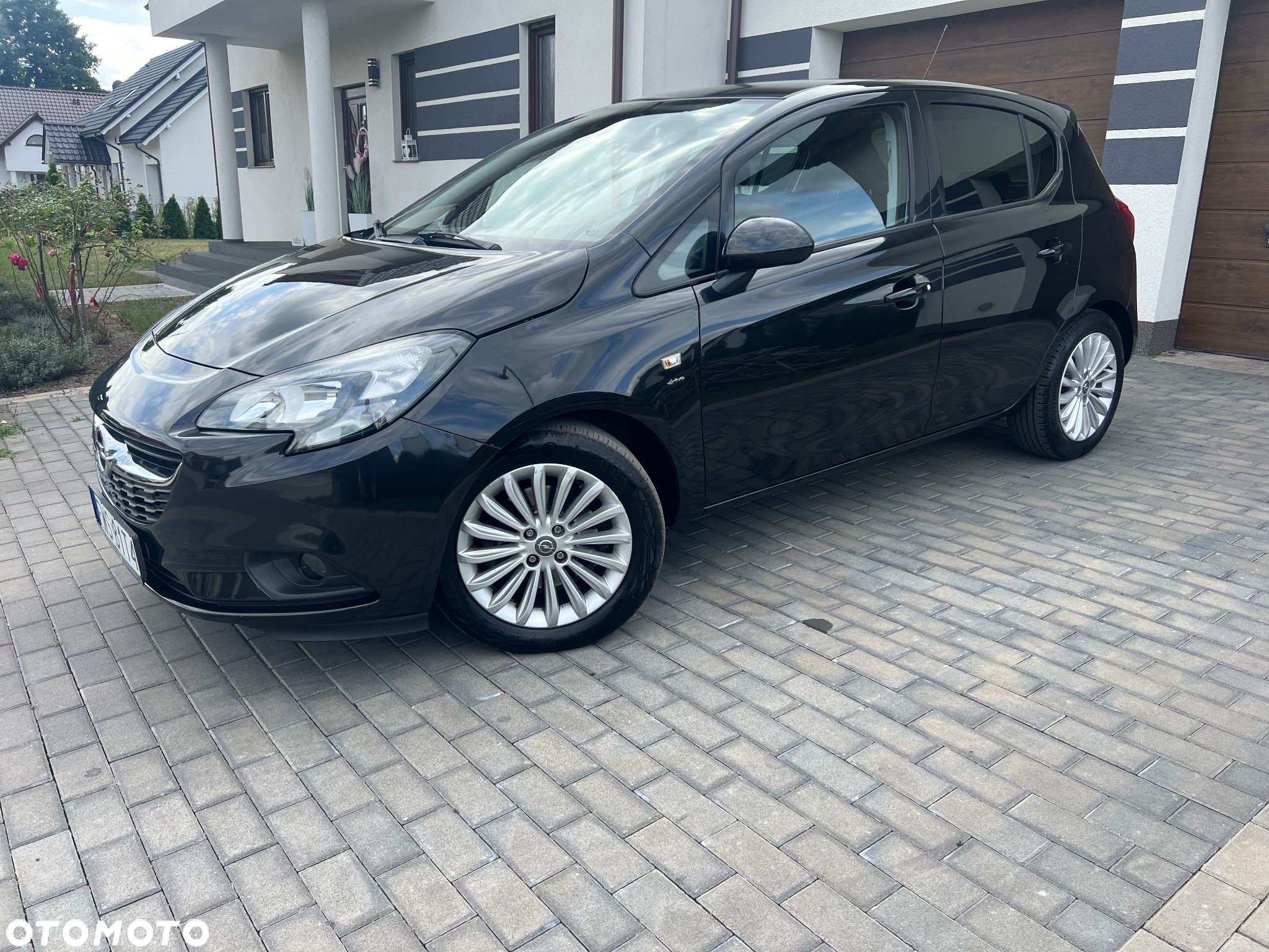 Opel Corsa 1.4 16V Cosmo - 3