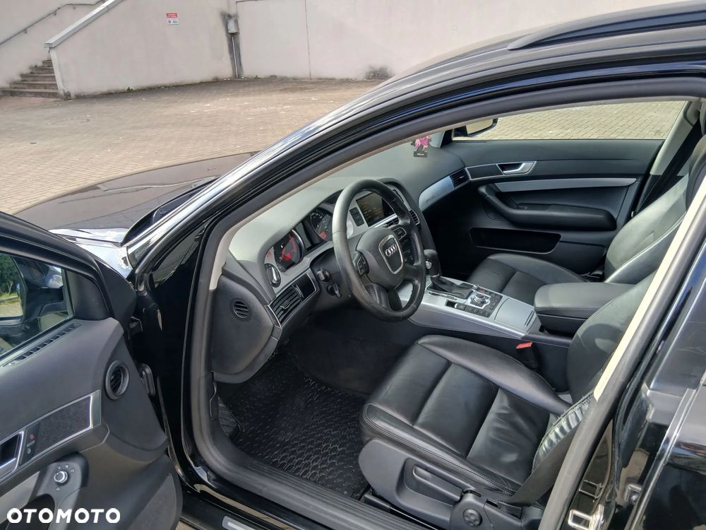 Audi A6 Avant 2.7 TDI DPF quattro tiptronic - 11