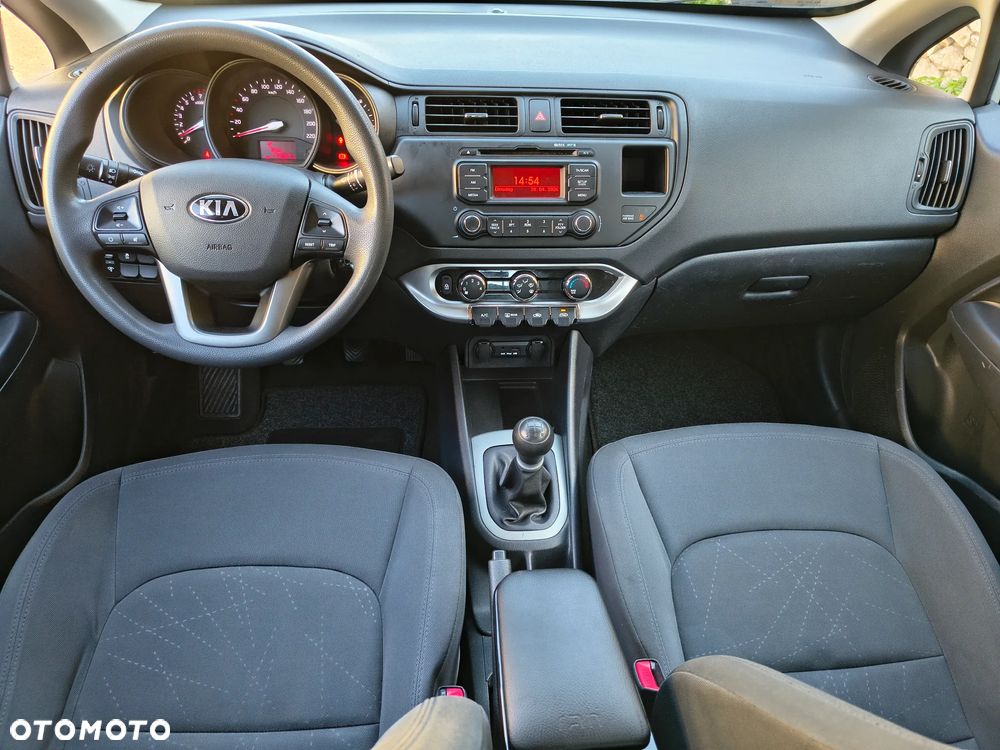 Kia Rio 1.2 Dream Team Edition - 13