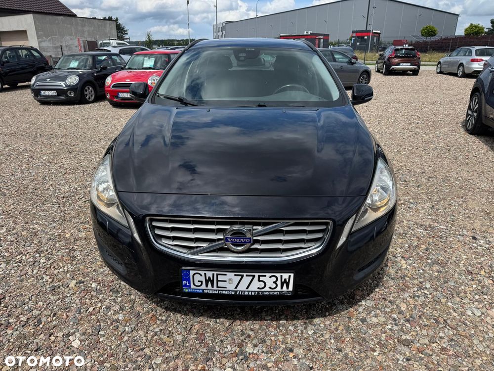 Volvo V60 D3 Geartronic Summum - 1