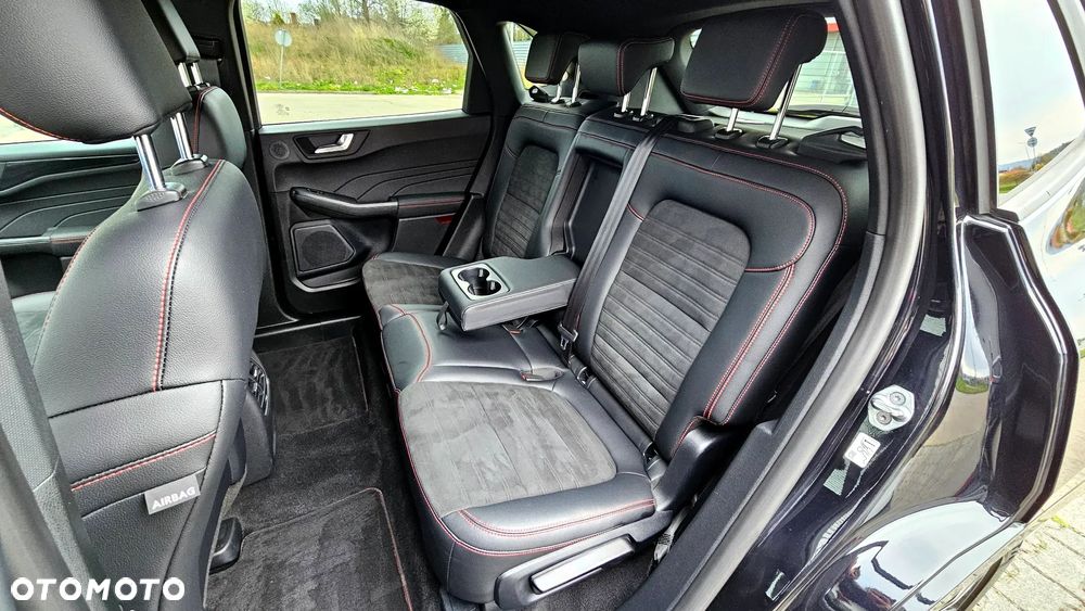 Ford Kuga 2.5P PHEV FWD ST-Line X - 34