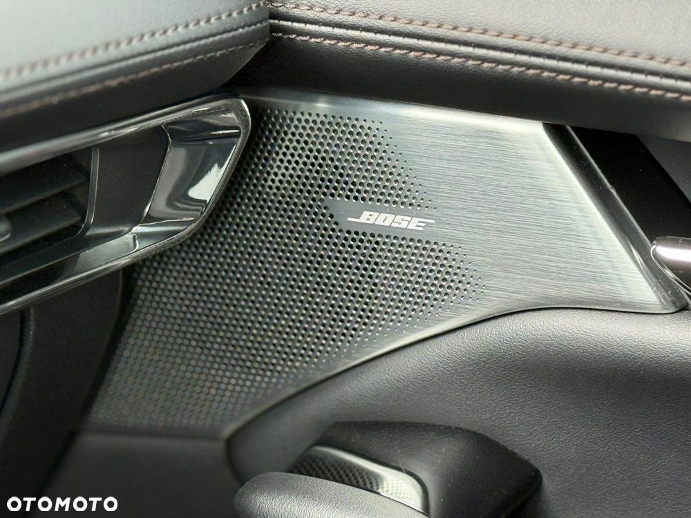 Mazda 3 e-SKYACTIV-X AWD 186 M HYBRID EXCLUSIVE-LINE - 28