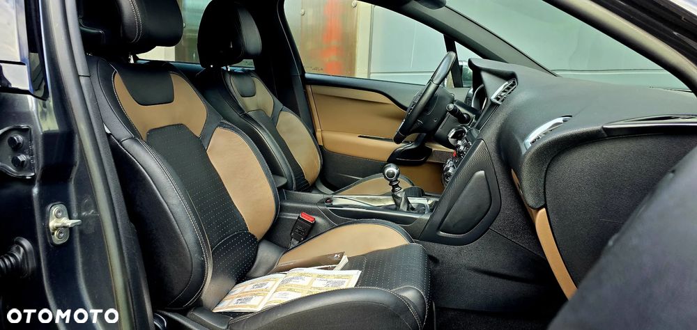 Citroën DS4 HDi 165 SportChic - 16