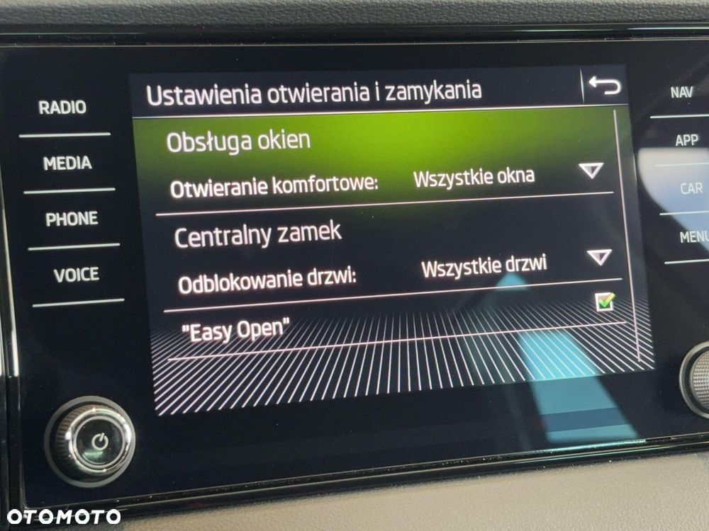 Skoda Karoq 1.5 TSI ACT Selection DSG - 39