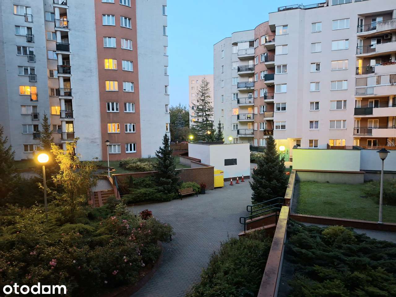 URSYNÓW Dwa samodzielne pokoje, garaż, balkon