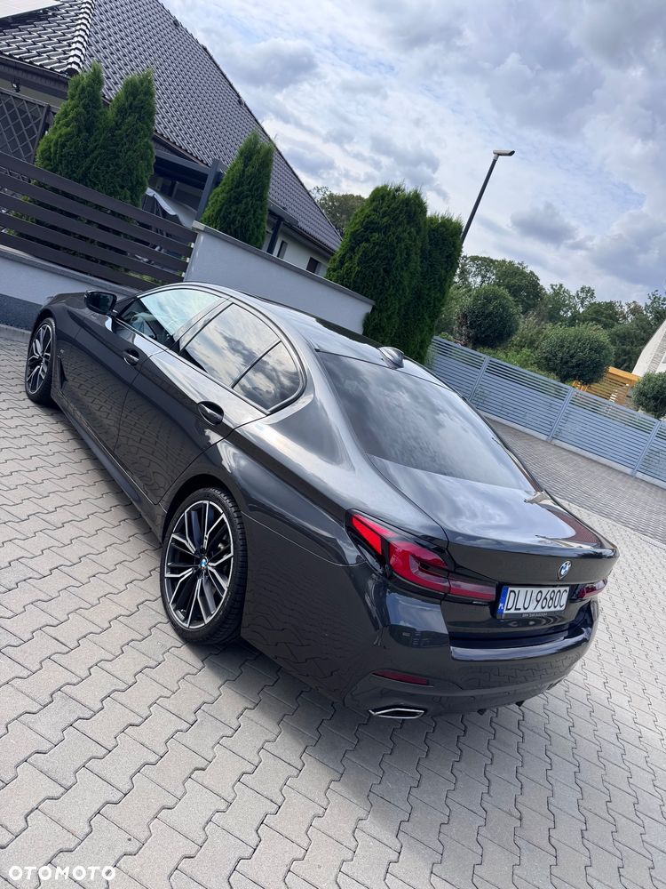 BMW Seria 5 530d xDrive mHEV M Sport sport - 21