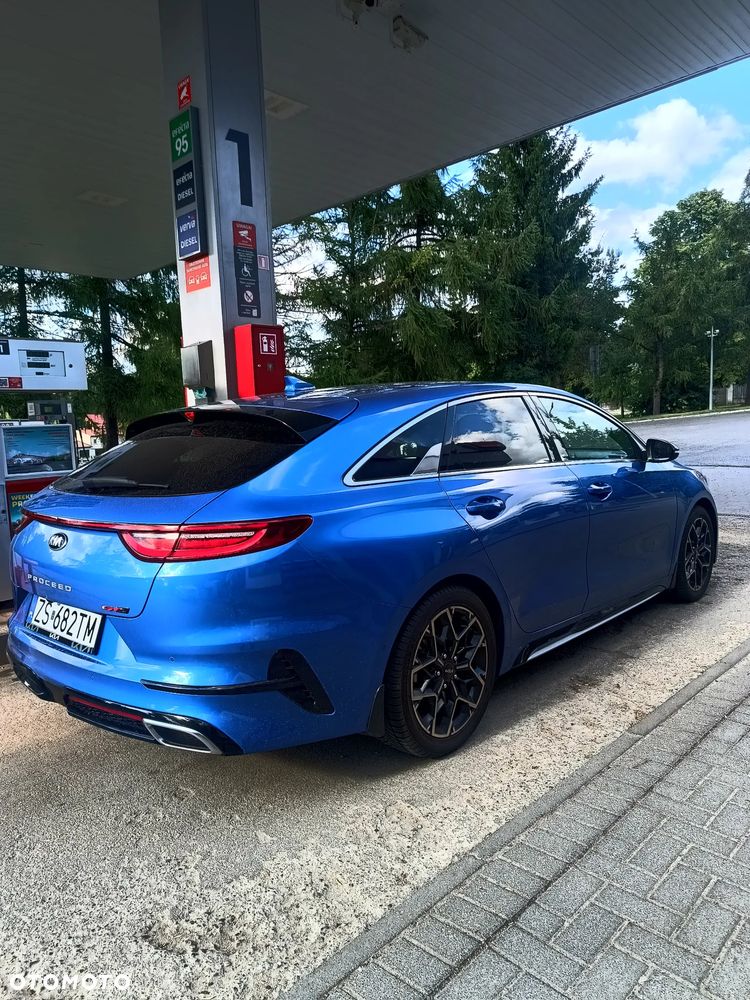 Kia ProCeed - 1