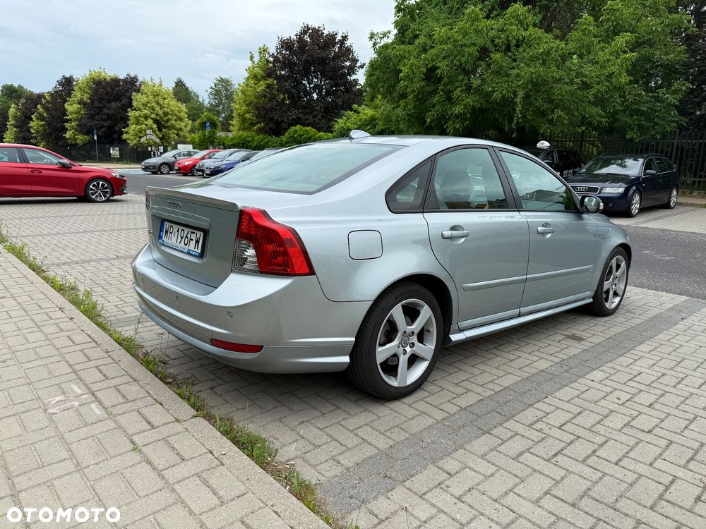 Volvo S40 2.0D R-Design Momentum - 5