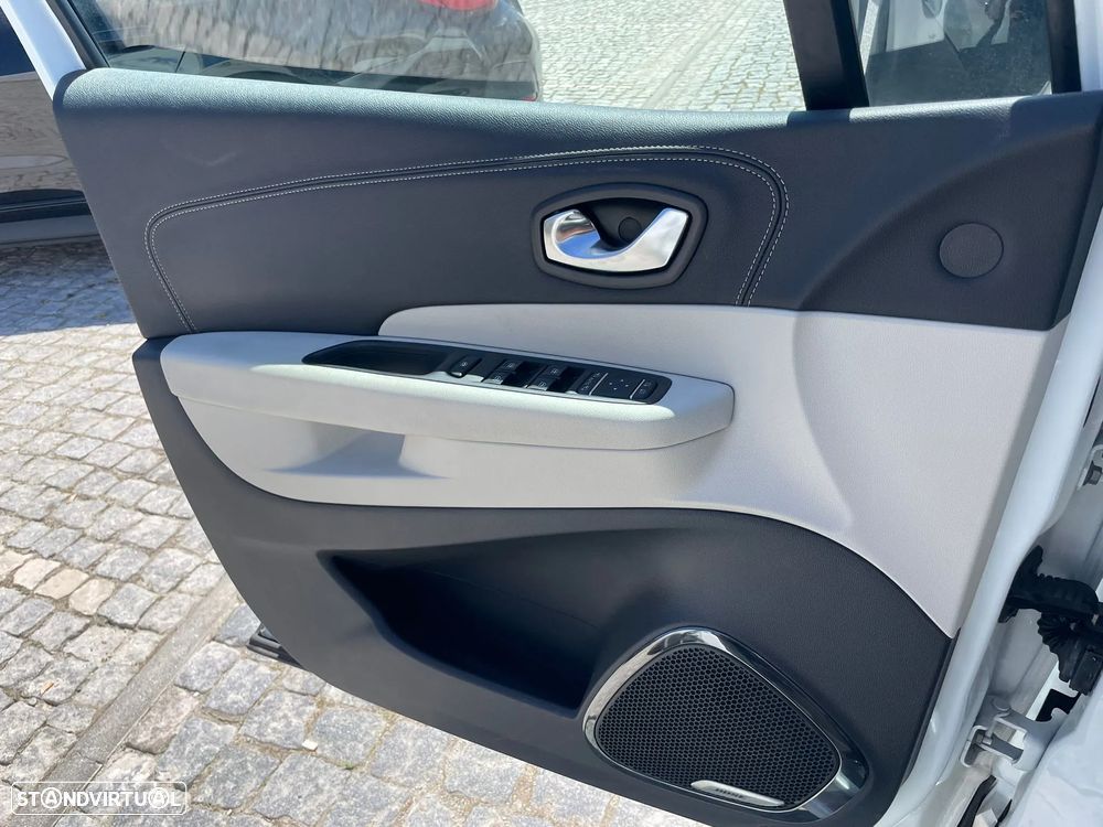 Renault Captur 1.2 TCe Initiale Paris EDC - 8