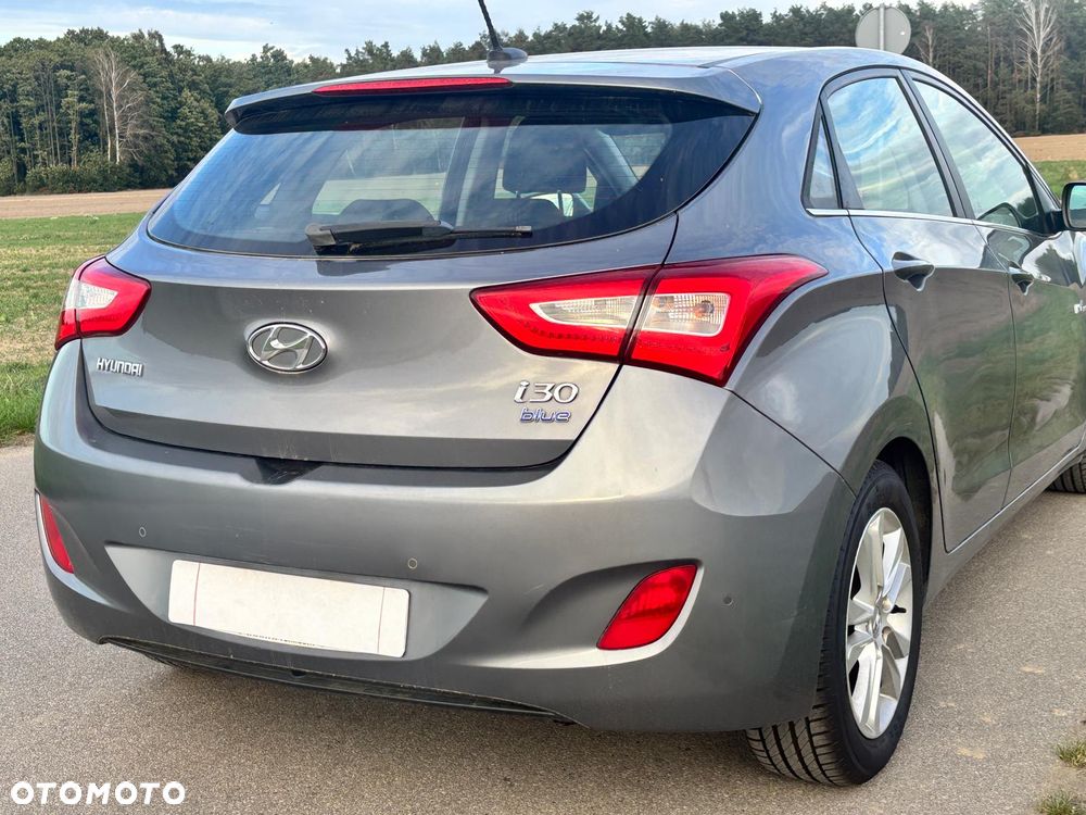 Hyundai i30 blue 1.6 CRDi YES Gold - 11