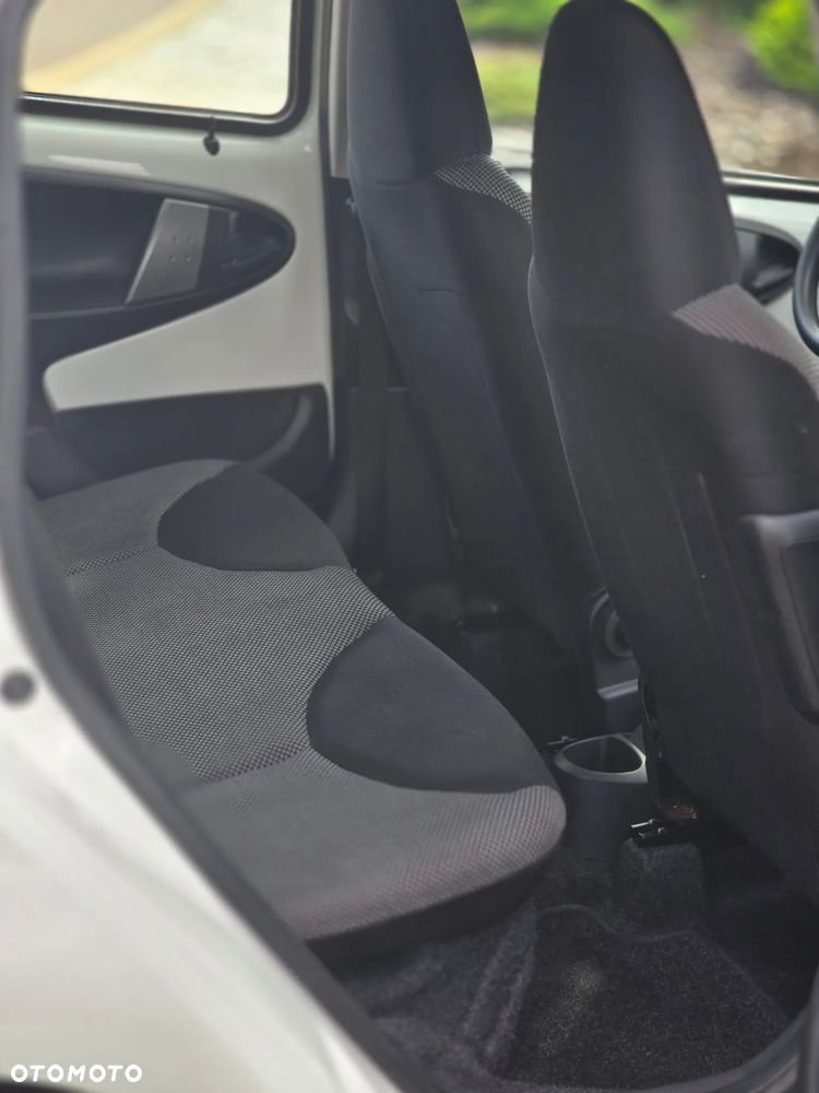 Toyota Aygo - 15