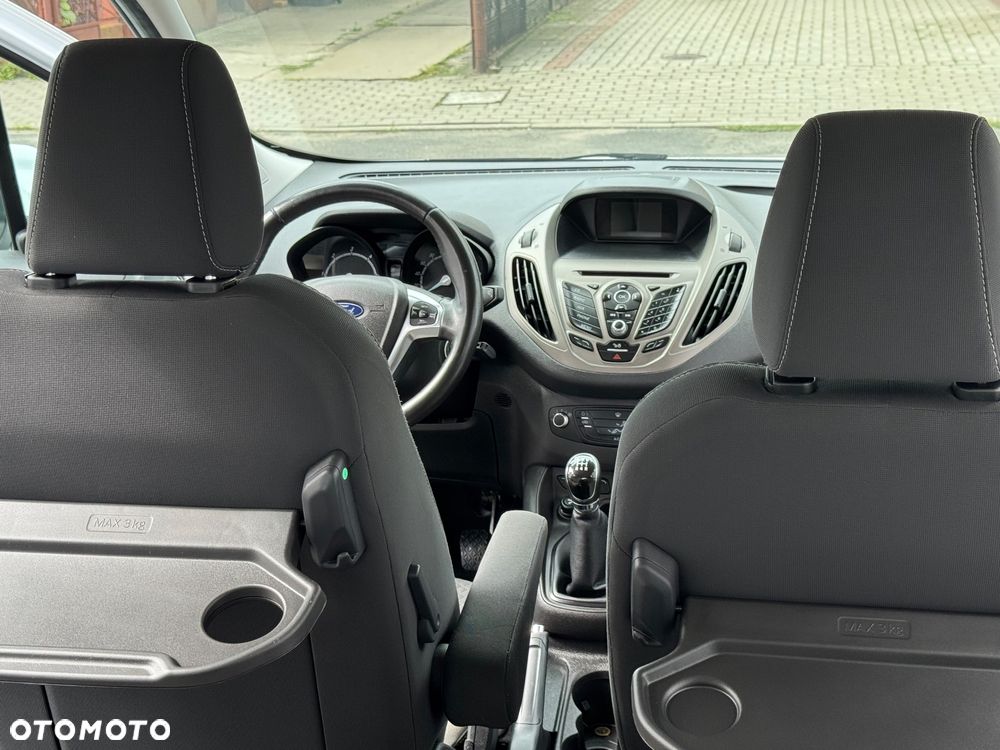 Ford Tourneo Courier 1.5 TDCi Trend - 10