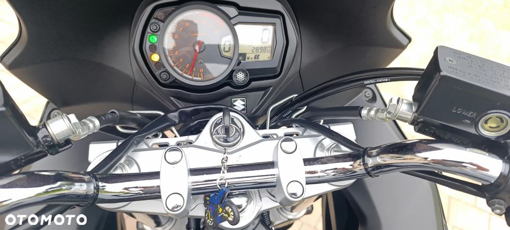 Suzuki GSX - 14