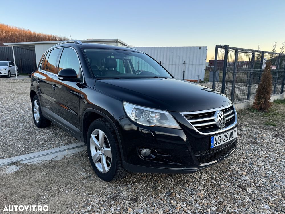 Volkswagen Tiguan 2.0 TDI DPF 4Motion BlueMotion Technology Exclusive - 17