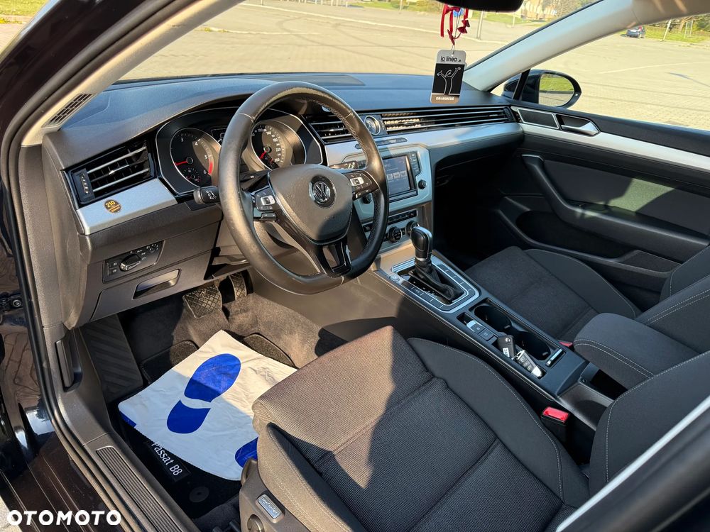 Volkswagen Passat 2.0 TDI SCR DSG Highline - 18