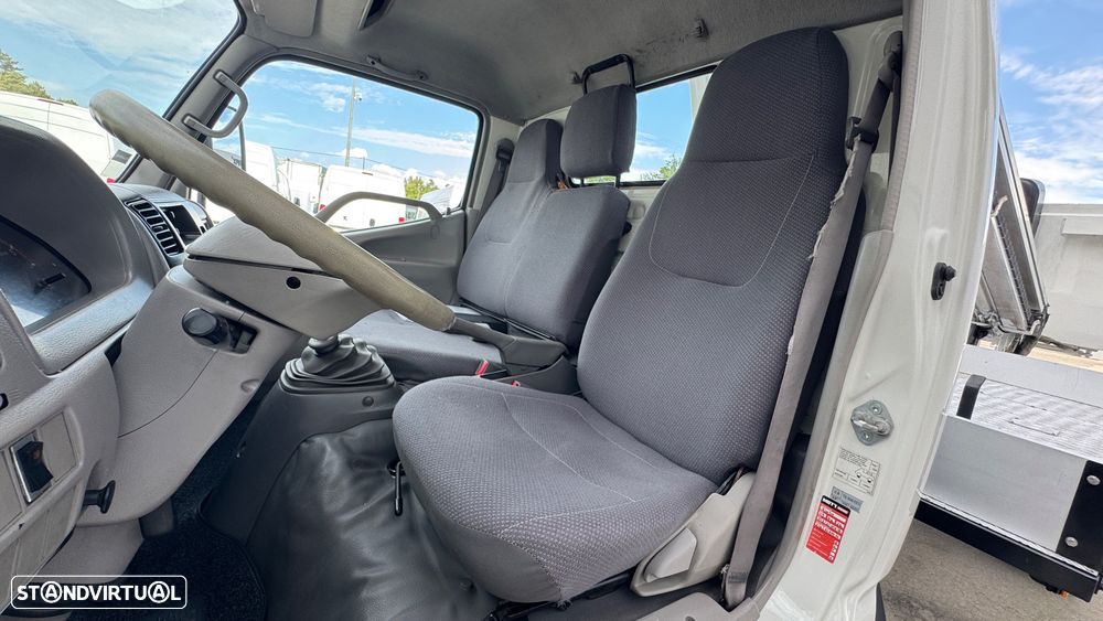 Toyota Dyna 3.0 D-4D C/ Cesto Elevatório - 6