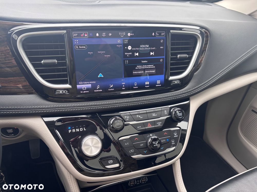 Chrysler Pacifica - 20