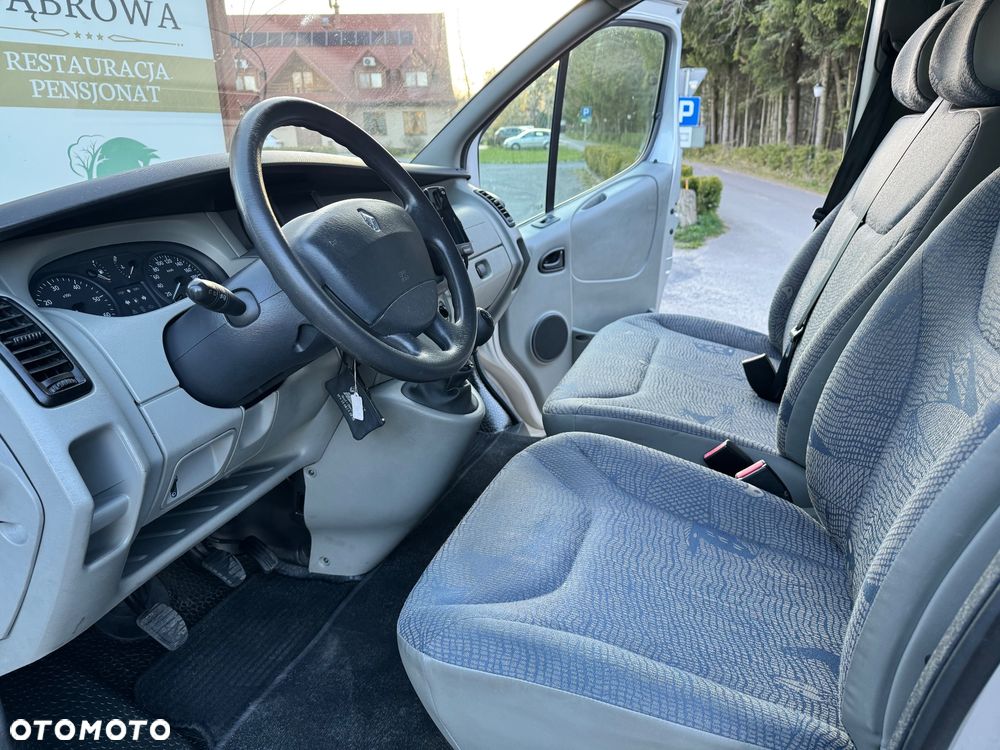 Renault Trafic - 18