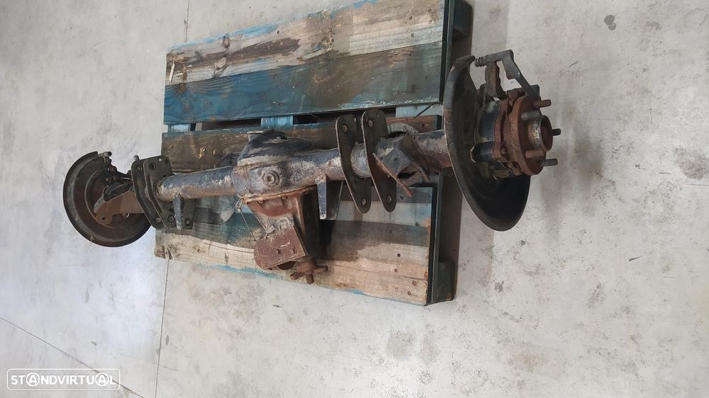 CHARRIOT TRASEIRO LAND ROVER DISCOVERY LT - 1