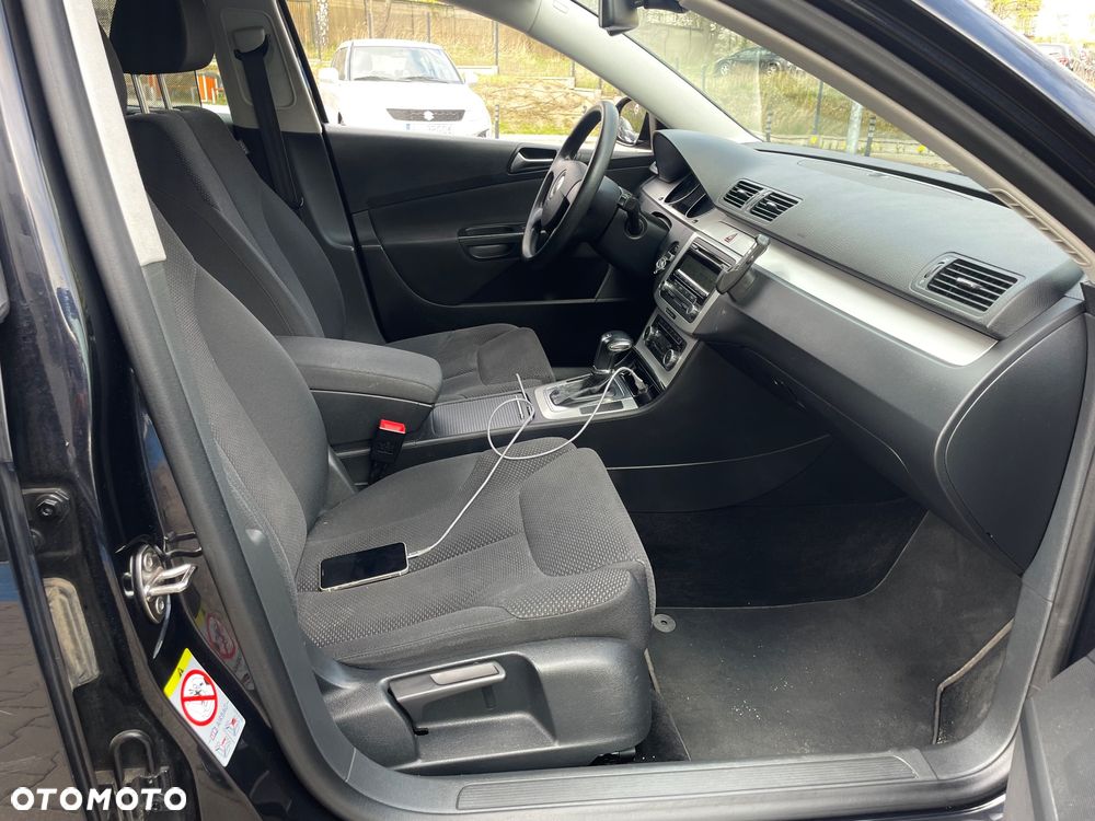 Volkswagen Passat - 18
