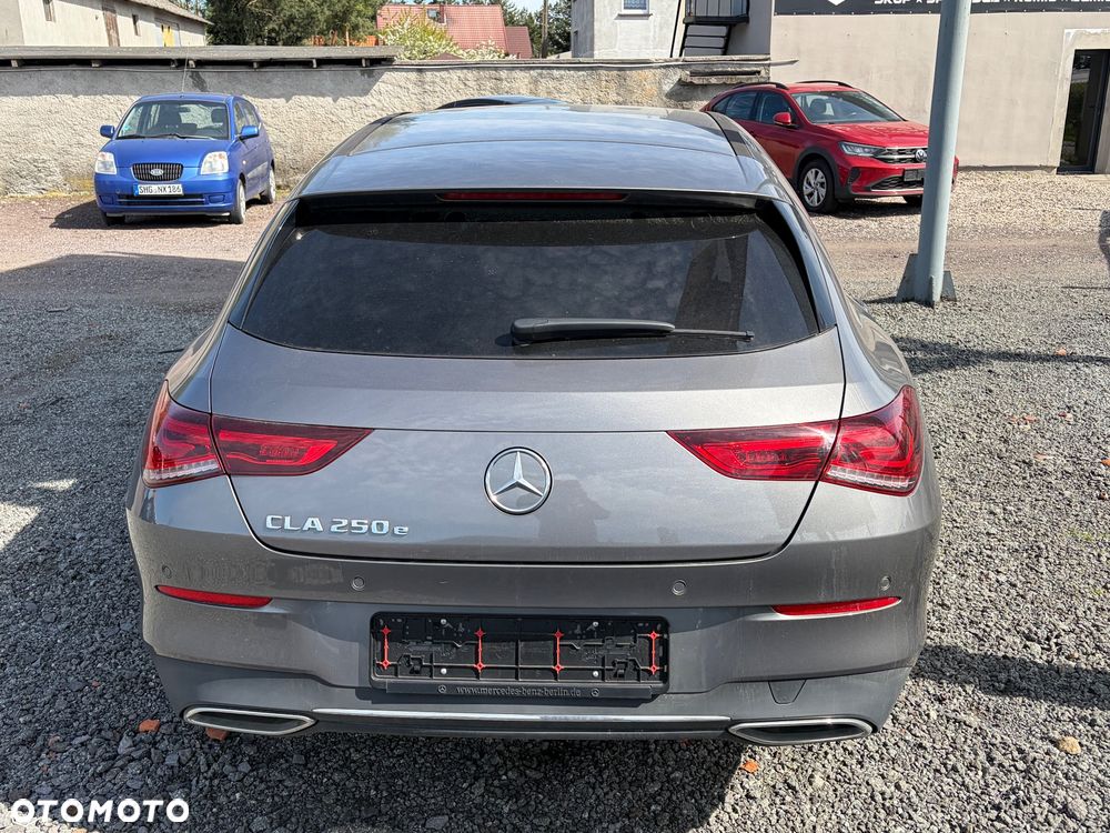 Mercedes-Benz CLA 250 e 8G-DCT Special Edition - 2