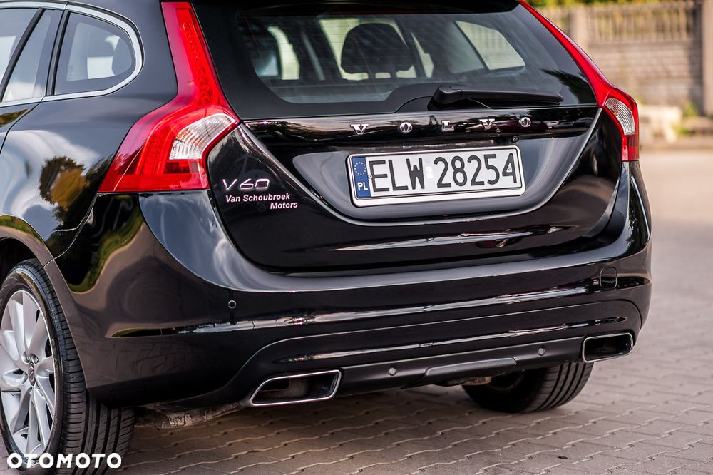 Volvo V60 D4 Summum - 39