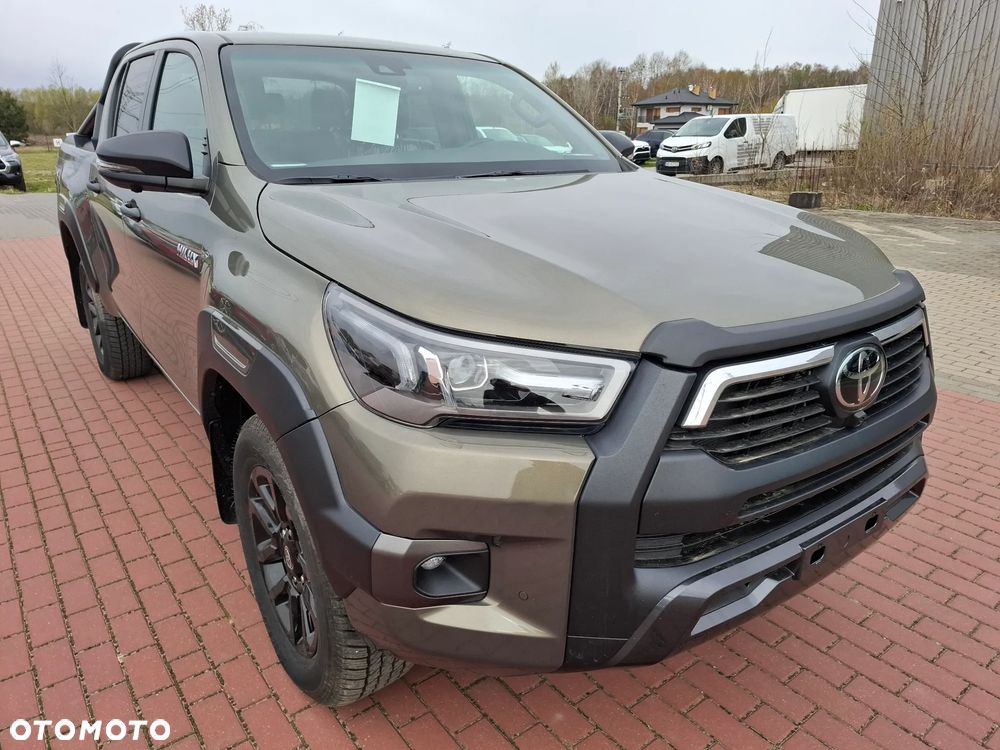 Toyota Hilux 2.8 D-4D Double Cab Invincible 4x4 - 9