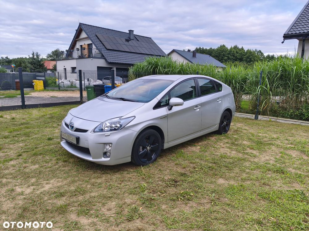 Toyota Prius - 17